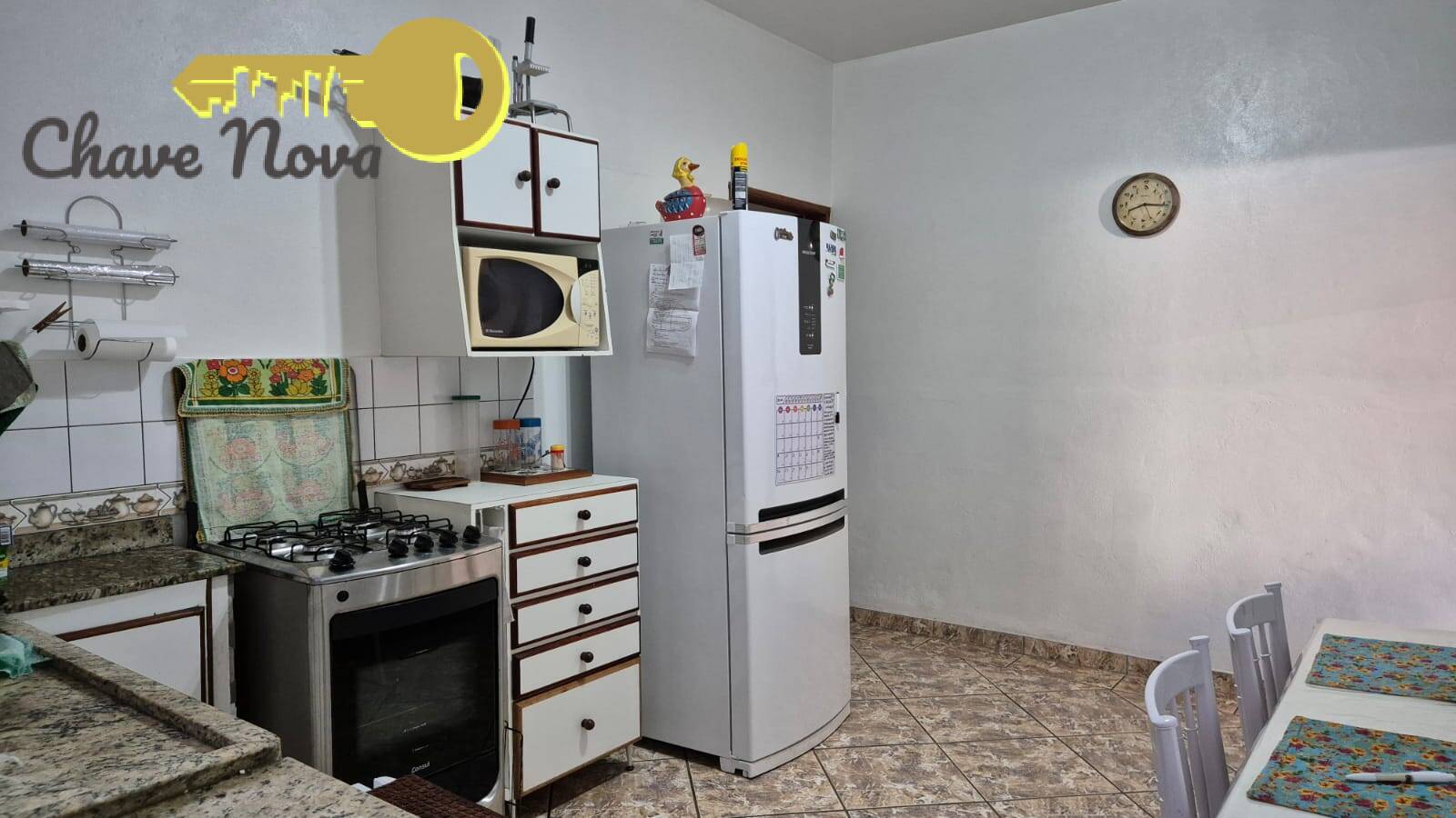 Casa à venda com 5 quartos, 181m² - Foto 5