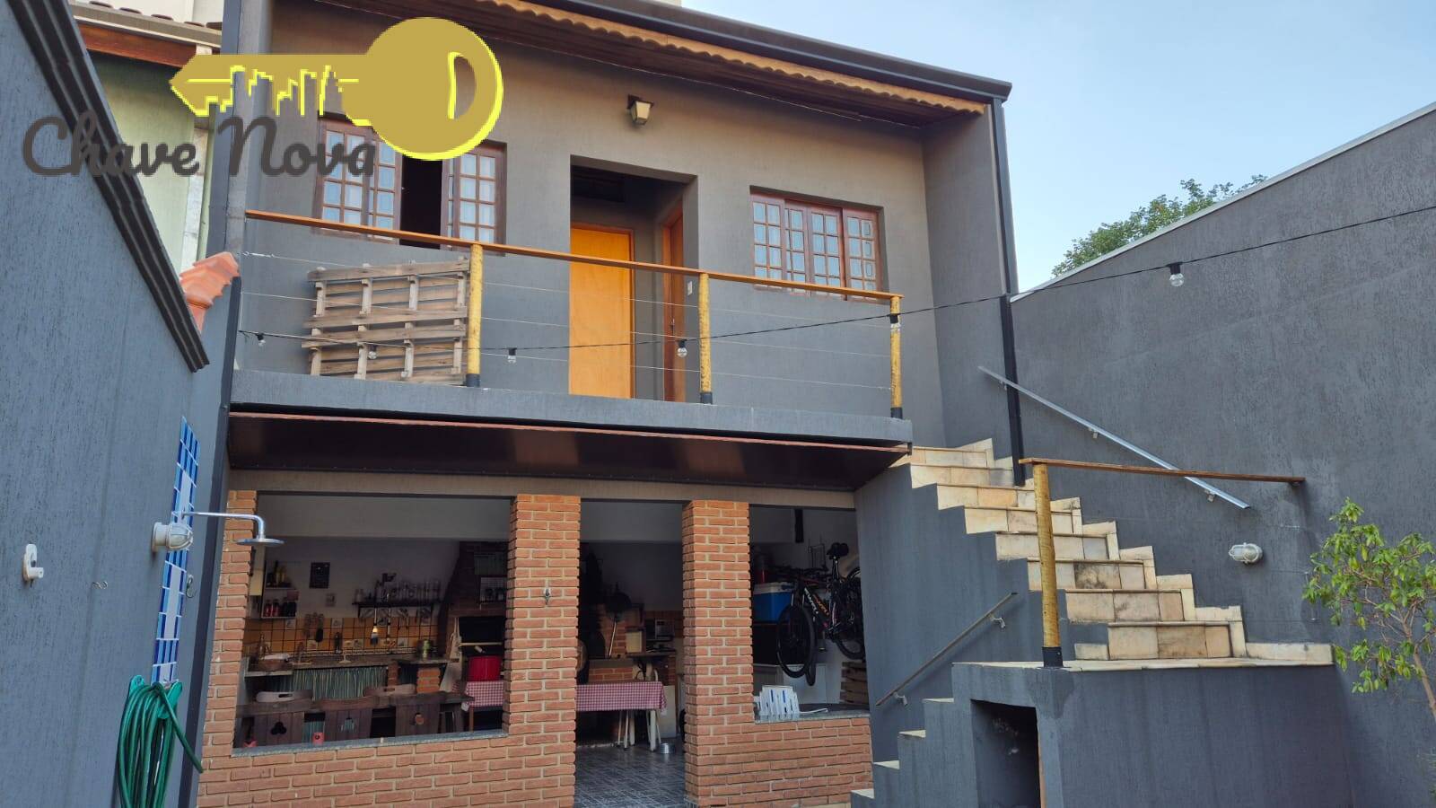 Casa à venda com 5 quartos, 181m² - Foto 2