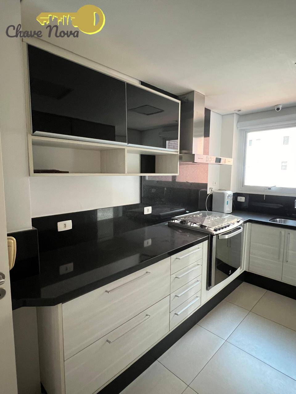 Apartamento à venda com 3 quartos, 220m² - Foto 17