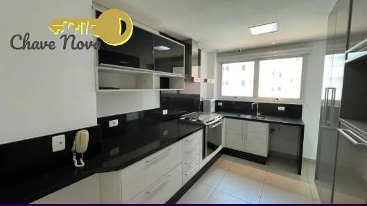 Apartamento à venda com 3 quartos, 220m² - Foto 44