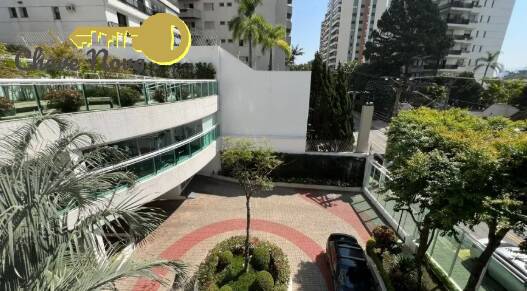 Apartamento à venda com 3 quartos, 220m² - Foto 121