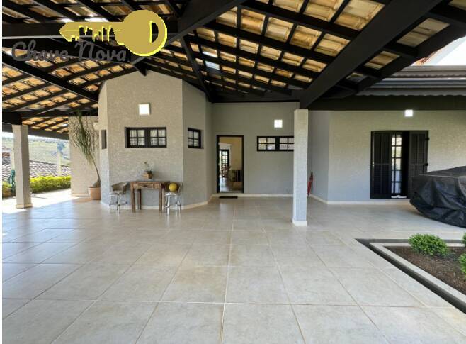 Casa à venda com 3 quartos, 250m² - Foto 3